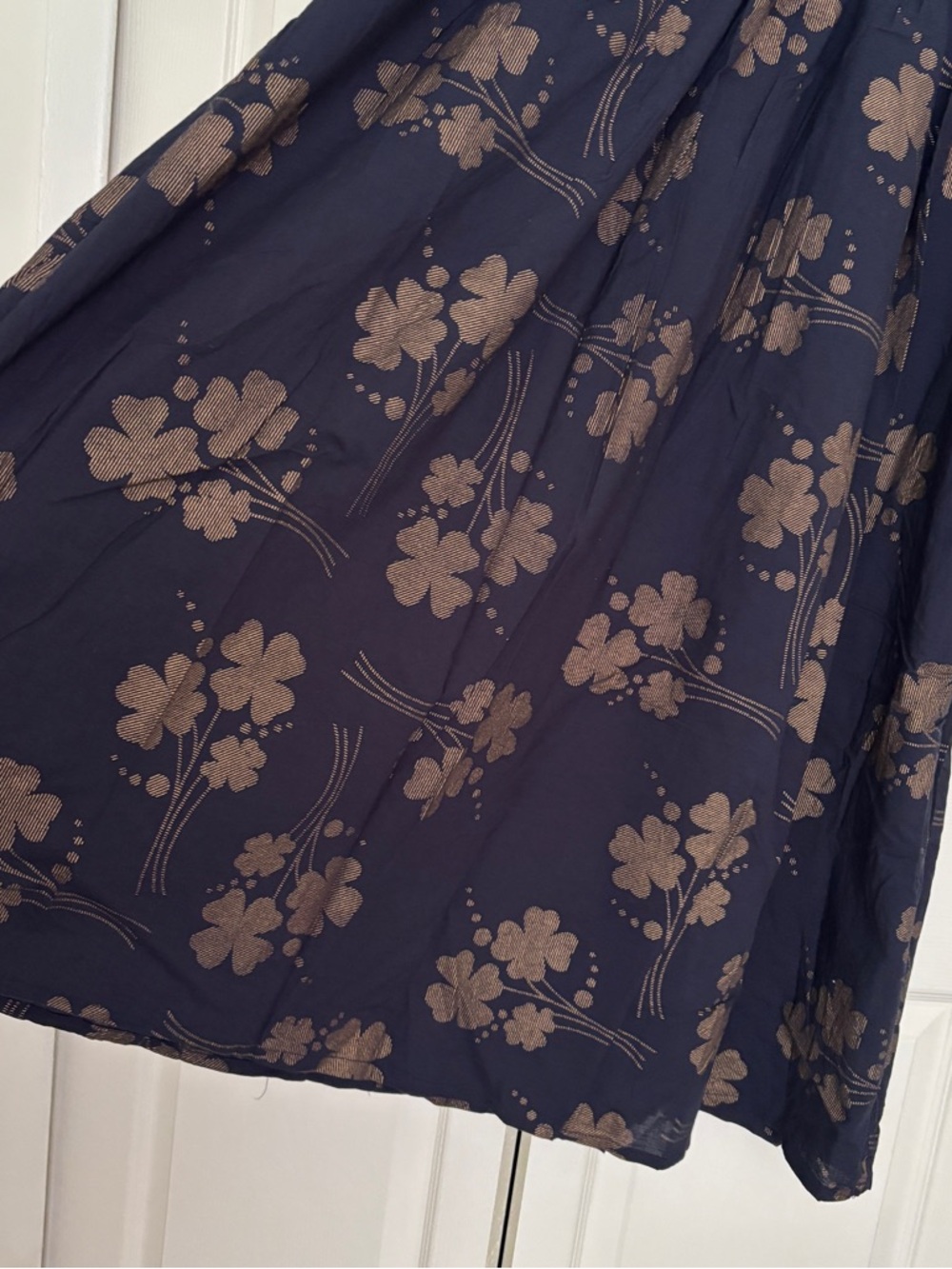Dress - Picture 2 of 10